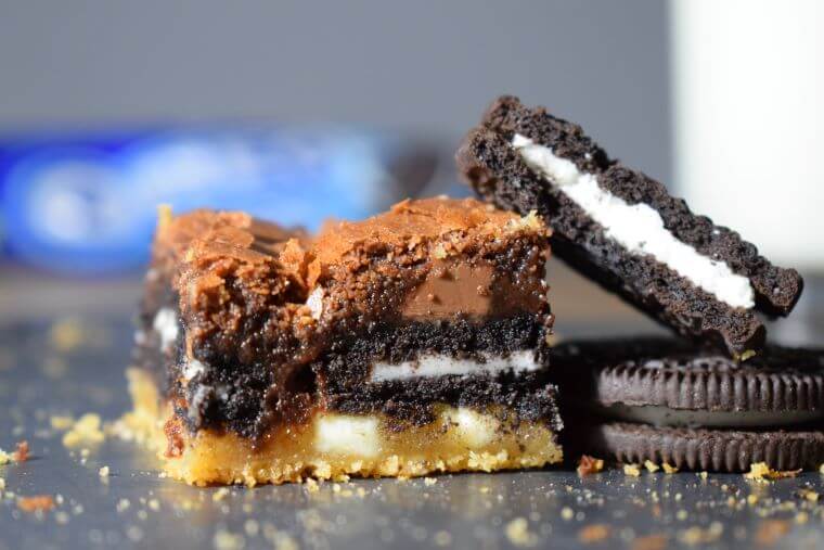 Slutty Brownies - cookie dough and oreo fudgy brownies with chocolate chips