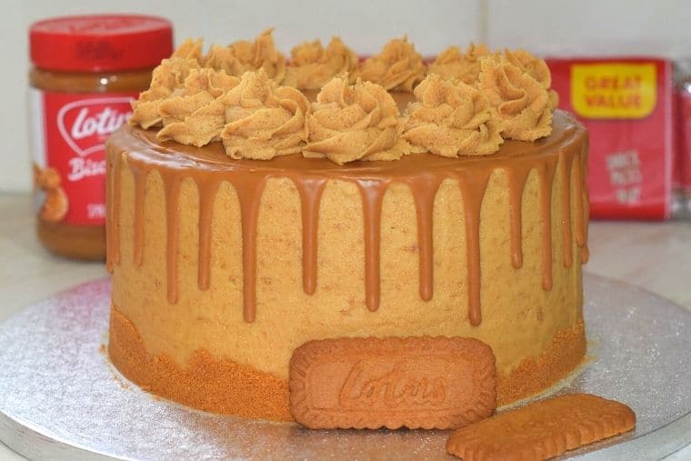 Lotus Biscoff Drip Cake