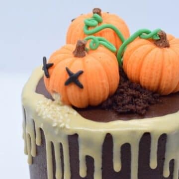Halloween poorly pumpkin patch cake - chocolate tahini ganache mini drip cake